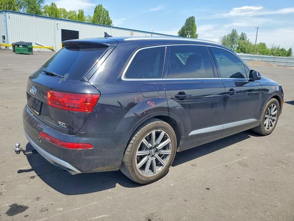 2017 AUDI Q7 quattro Prestige