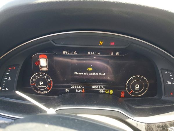 2017 AUDI Q7 quattro Prestige