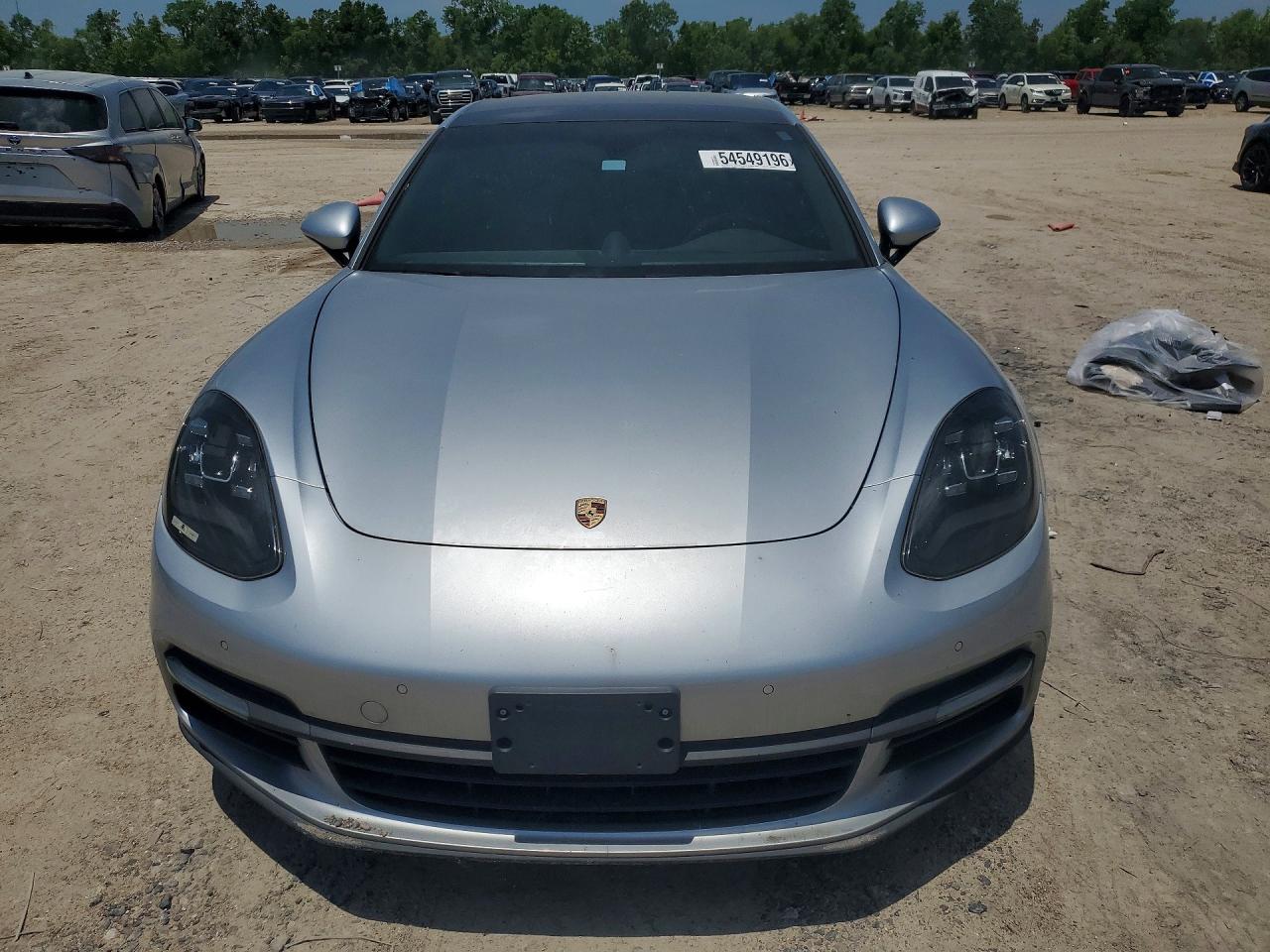 2017 PORSCHE PANAMERA