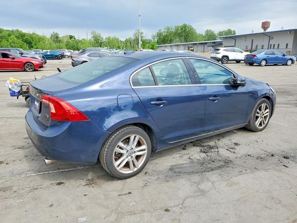 2013 VOLVO S60