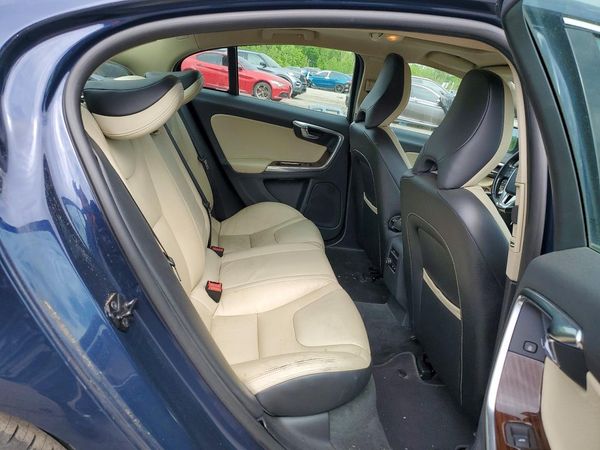 2013 VOLVO S60