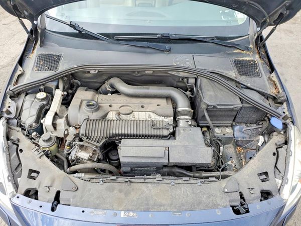 2013 VOLVO S60