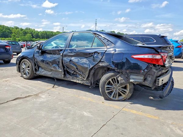 2016 TOYOTA CAMRY
