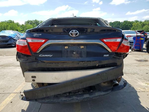 2016 TOYOTA CAMRY