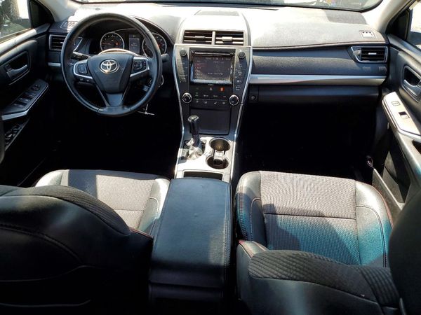 2016 TOYOTA CAMRY