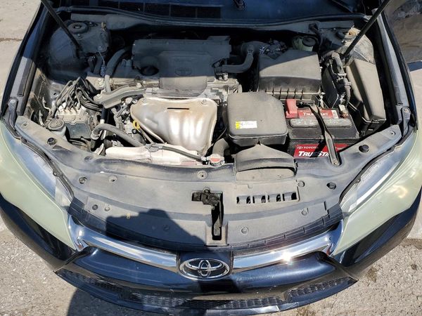 2016 TOYOTA CAMRY