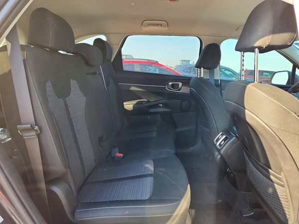 2022 KIA SORENTO LX