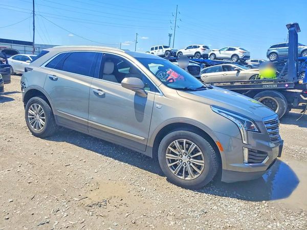 2018 CADILLAC XT5 Luxury