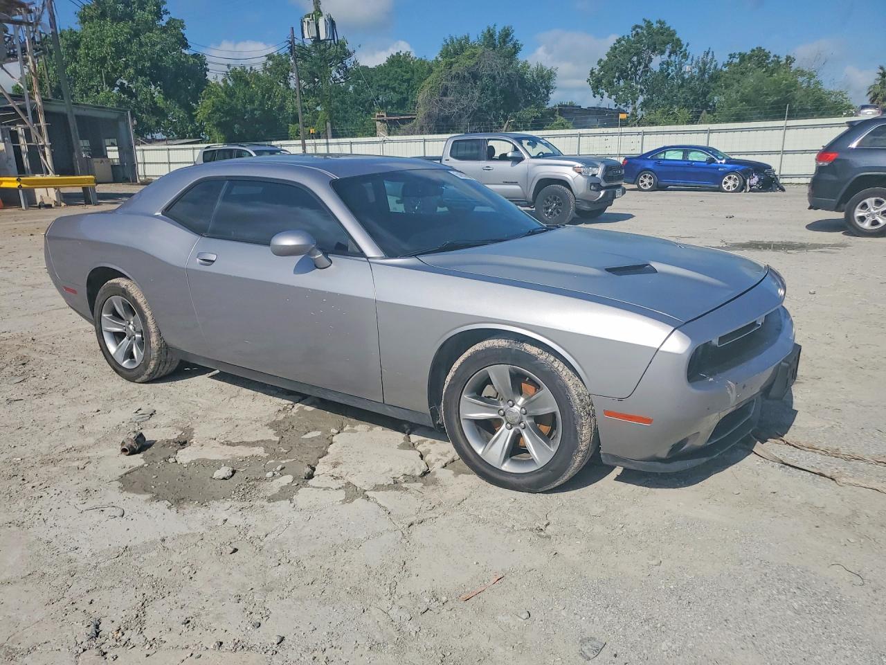 2017 DODGE CHALLENGER SXT