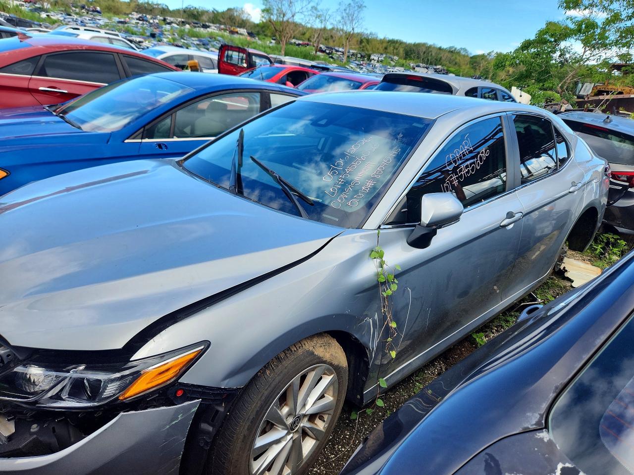 2023 TOYOTA CAMRY LE — Front 3/4