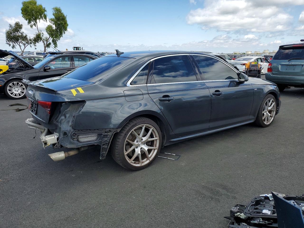 2017 AUDI A4 quattro Prestige