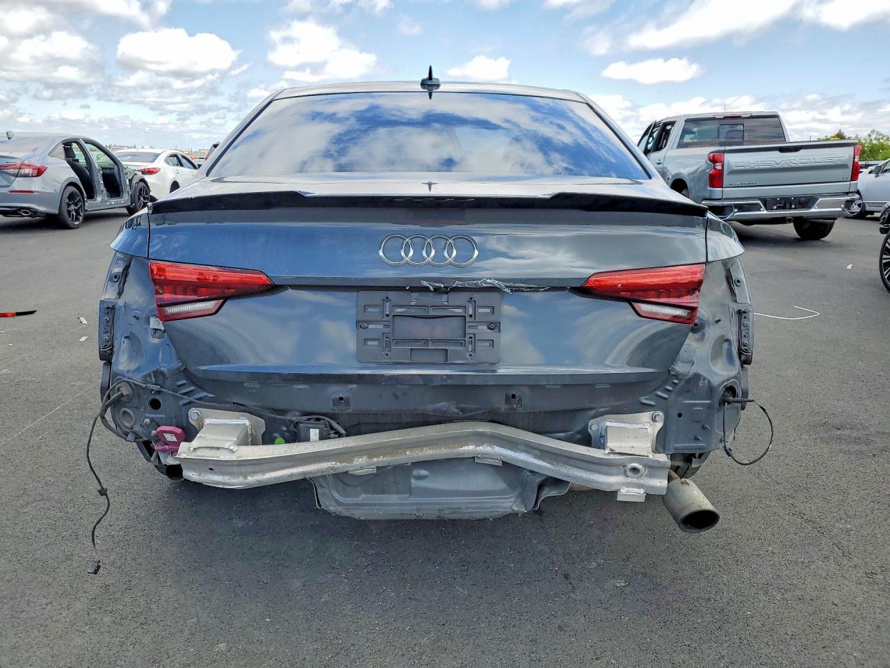 2017 AUDI A4 quattro Prestige