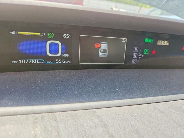 2016 TOYOTA PRIUS
