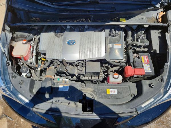2016 TOYOTA PRIUS