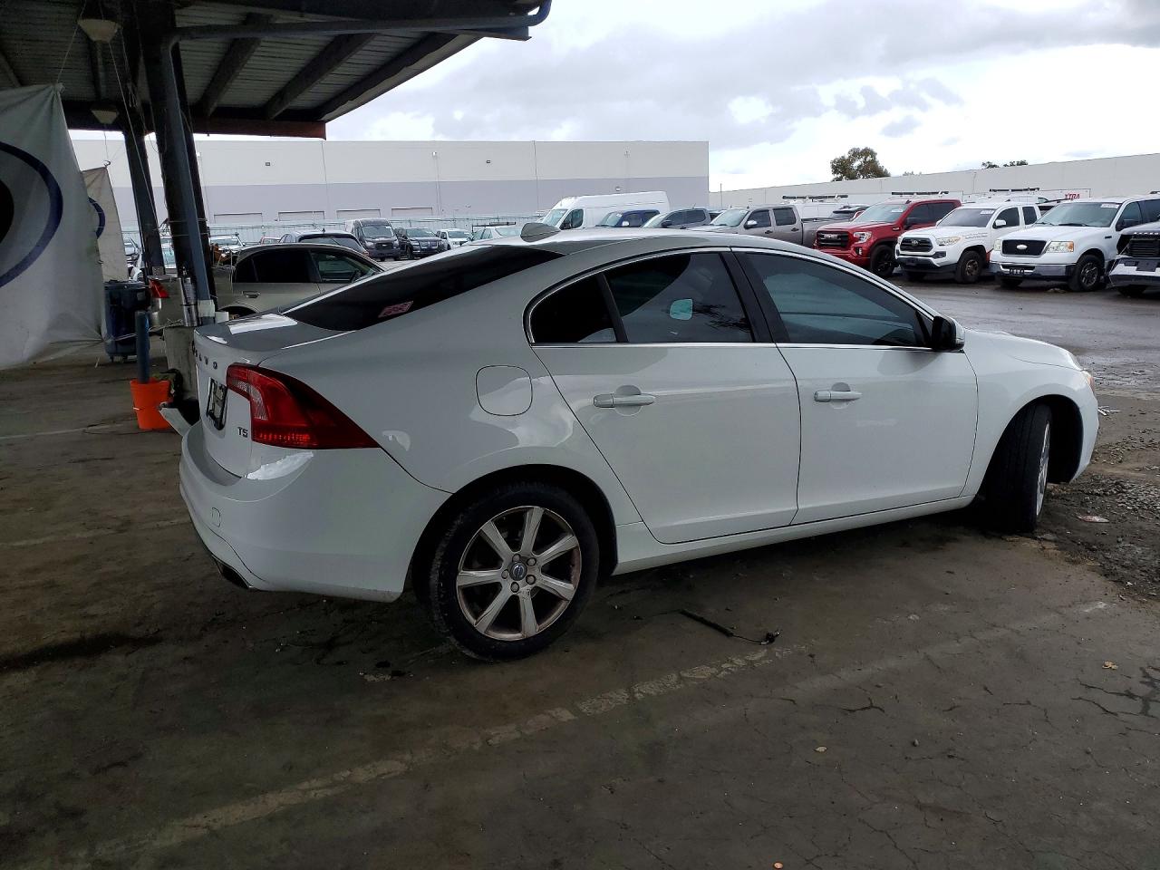 2016 VOLVO S60 SV33 Premier