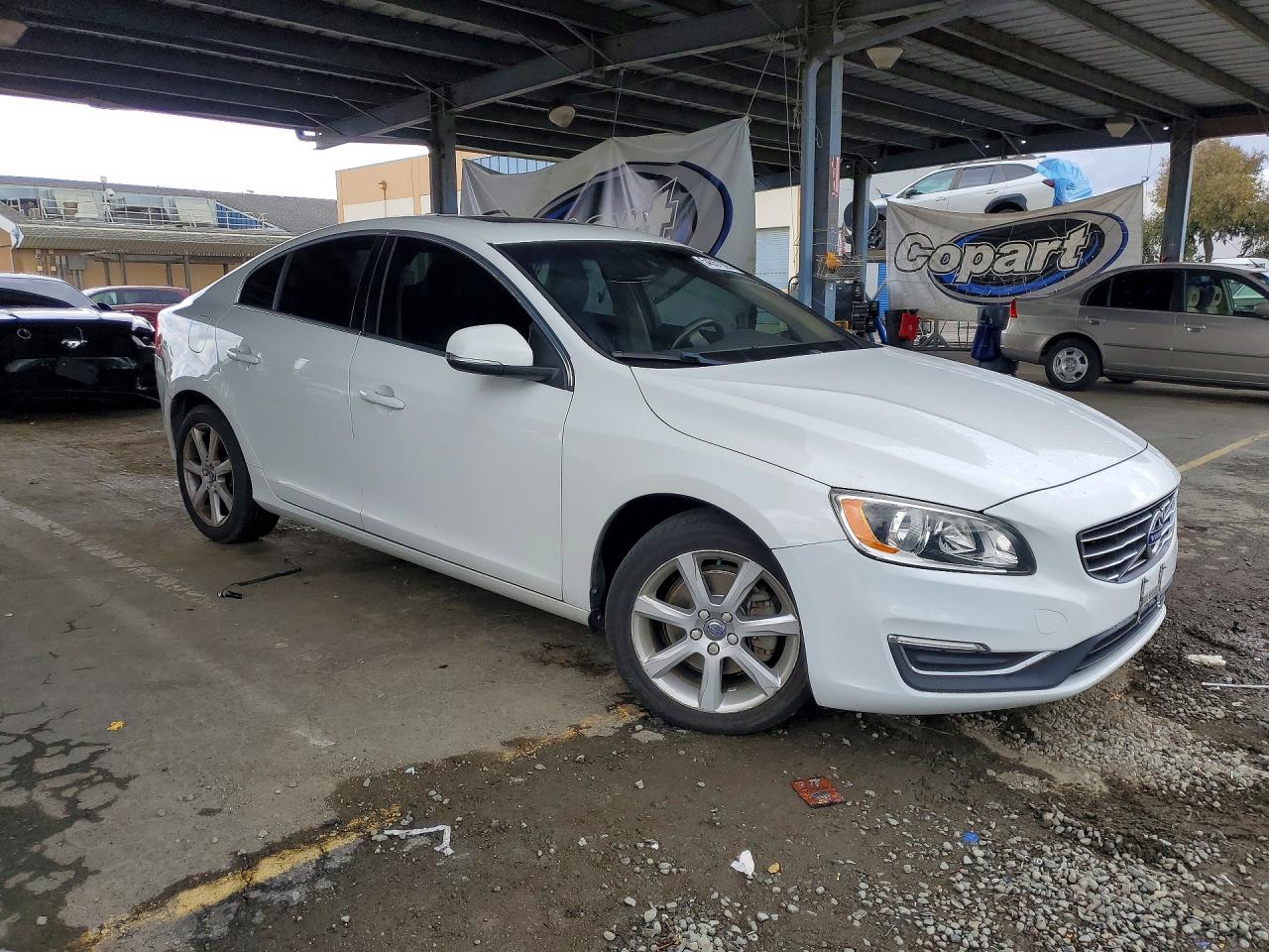 2016 VOLVO S60 SV33 Premier