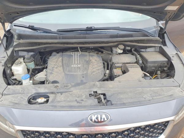 2017 KIA SEDONA LX
