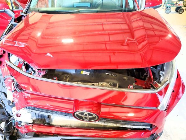 2019 TOYOTA RAV4 XLE / XLE Premium 4WD