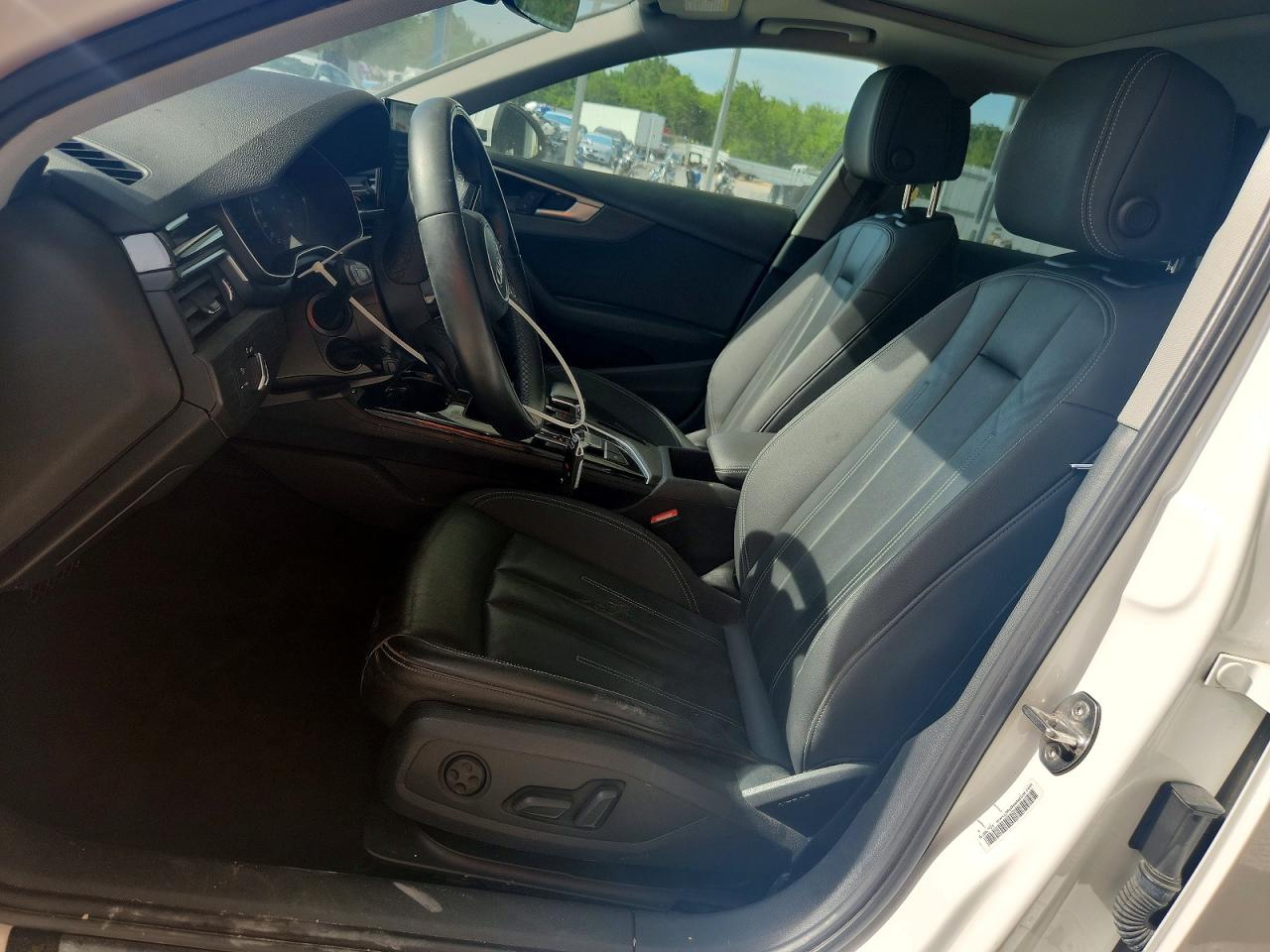 2021 AUDI A4 quattro Premium