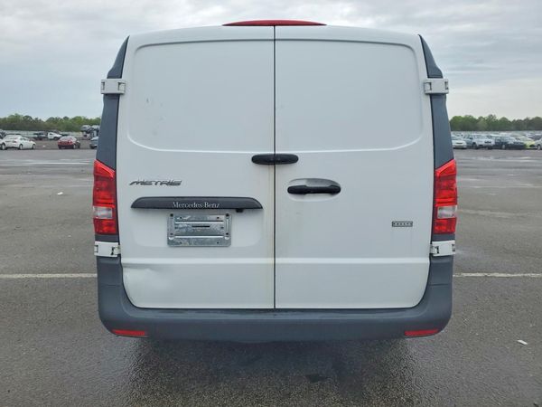 2016 MERCEDES-BENZ METRIS