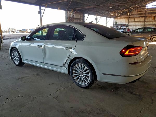 2017 VOLKSWAGEN PASSAT