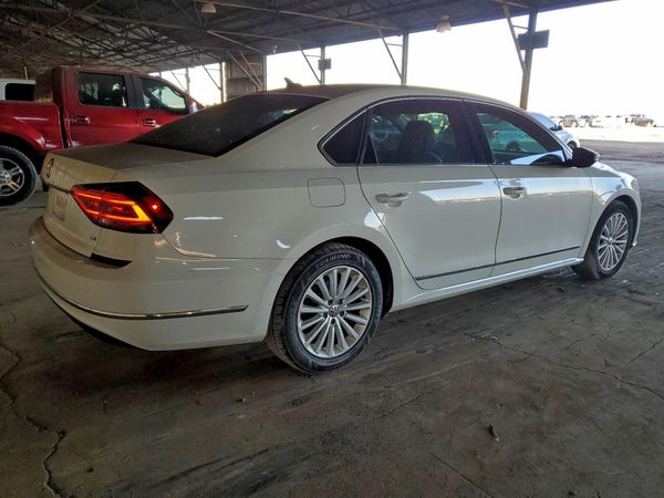 2017 VOLKSWAGEN PASSAT