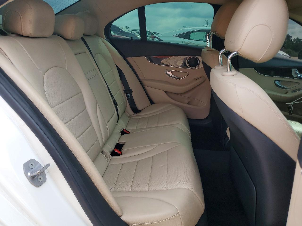 2017 MERCEDES-BENZ C C300