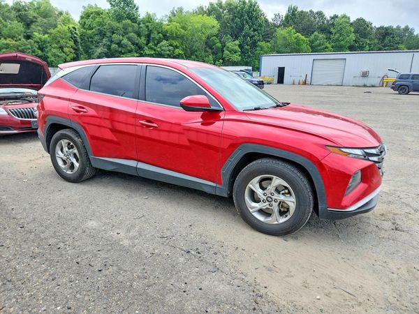 2022 HYUNDAI TUCSON SE