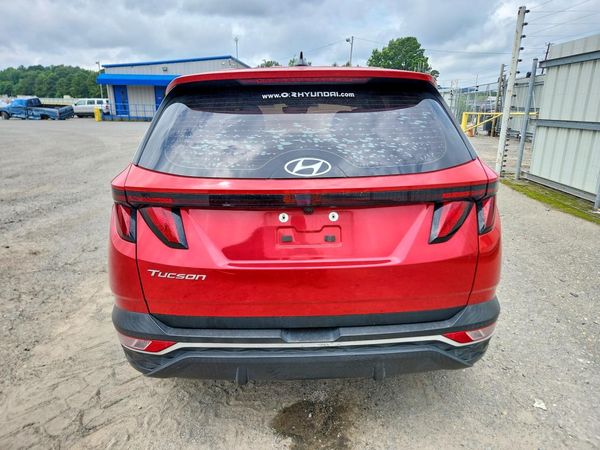 2022 HYUNDAI TUCSON SE