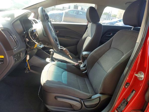 2013 KIA RIO