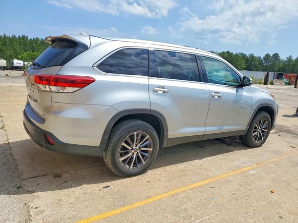 2019 TOYOTA HIGHLANDER SE/XLE