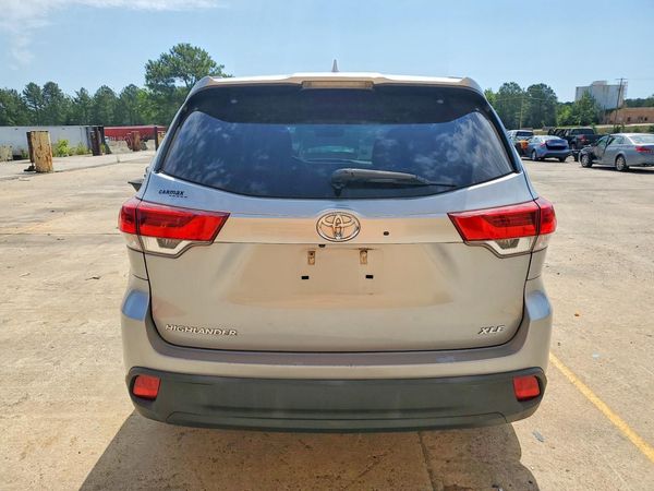 2019 TOYOTA HIGHLANDER SE/XLE