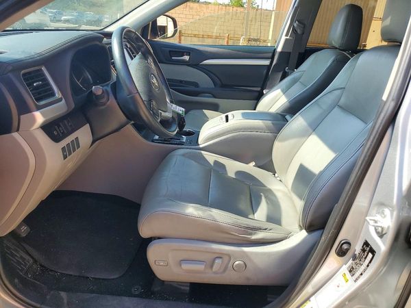 2019 TOYOTA HIGHLANDER SE/XLE