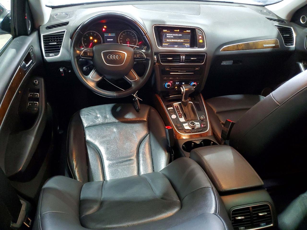 2016 AUDI Q5 quattro Premium Plus