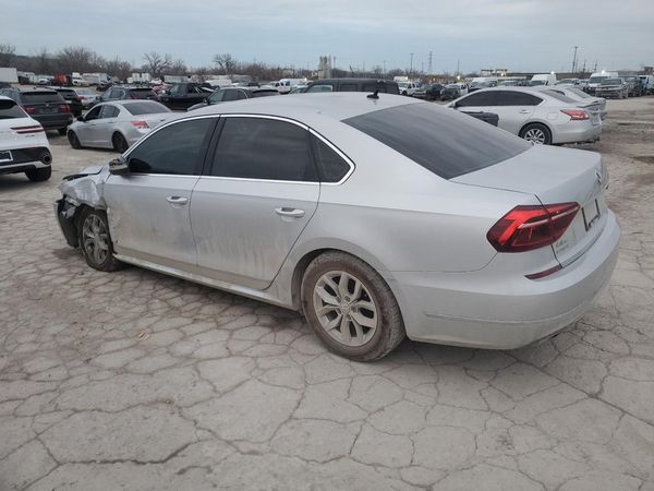 2017 VOLKSWAGEN PASSAT