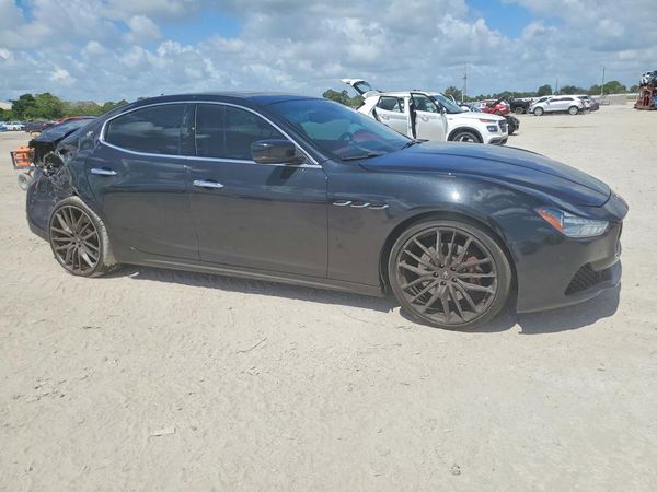 2015 MASERATI GHIBLI — Passenger 3/4