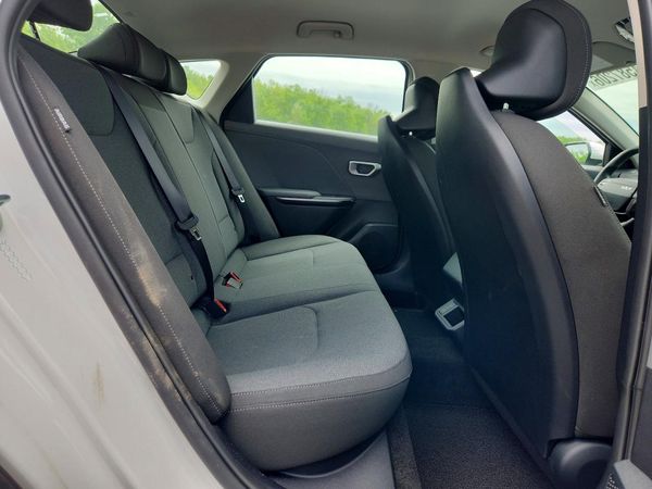 2026 KIA K4 LX, LXS