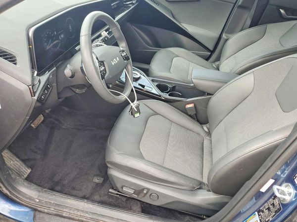 2023 KIA NIRO Wind