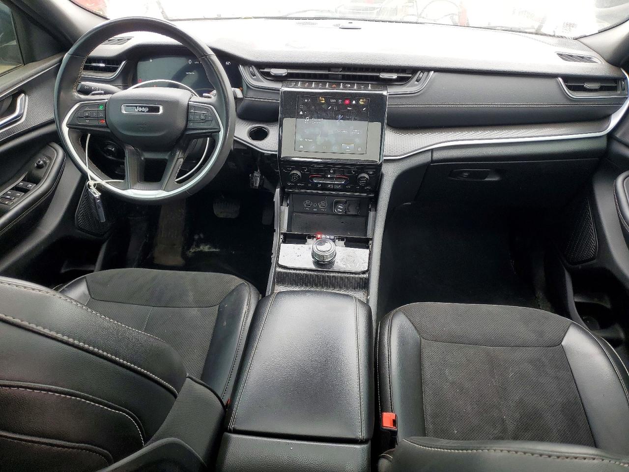 2024 JEEP GRAND CHEROKEE L LAREDO 4X4