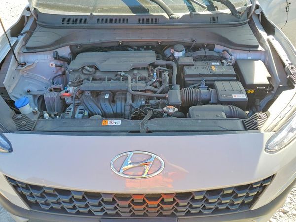 2023 HYUNDAI KONA SE