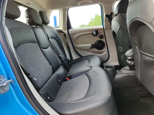 2015 MINI COOPER