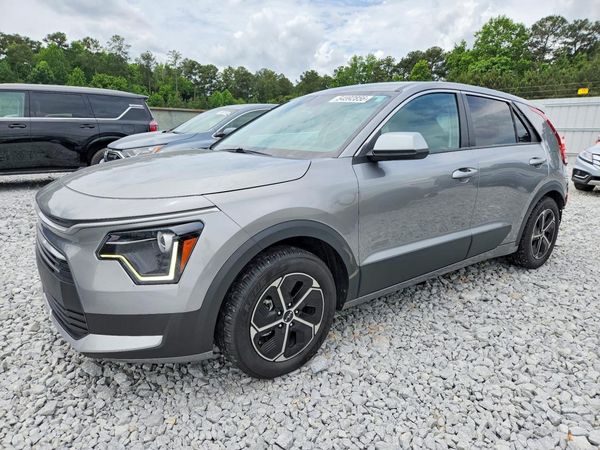 2023 KIA NIRO LX