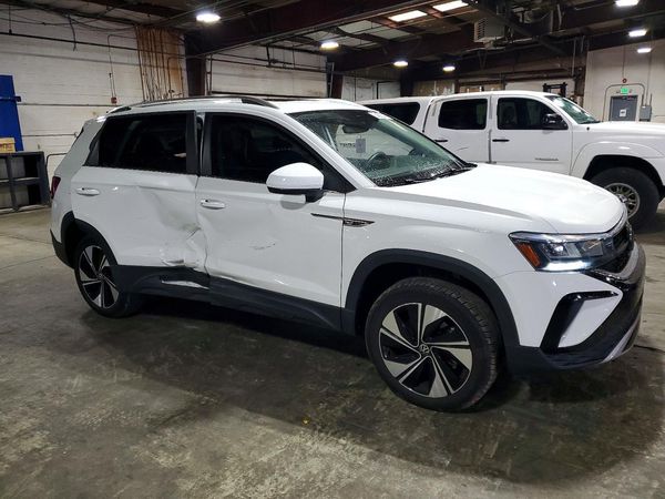 2023 VOLKSWAGEN TAOS