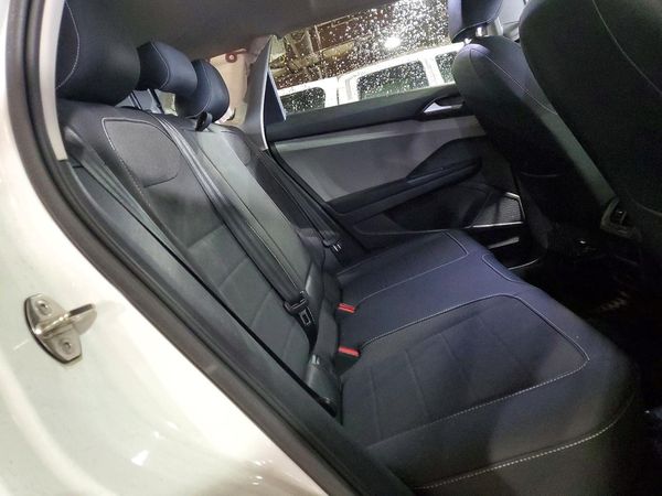 2023 VOLKSWAGEN TAOS