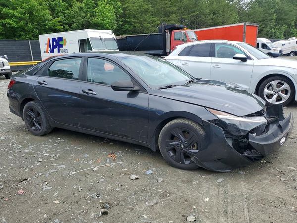 2022 HYUNDAI ELANTRA SEL