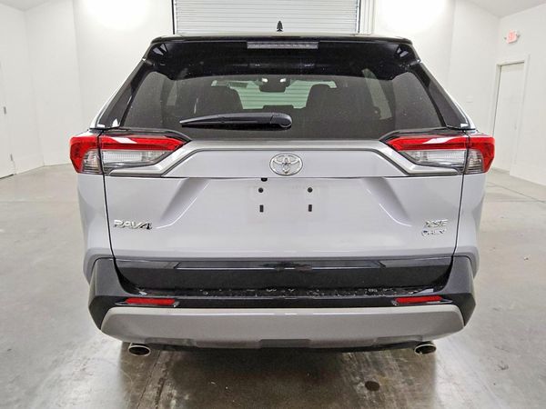 2025 TOYOTA RAV4 XSE