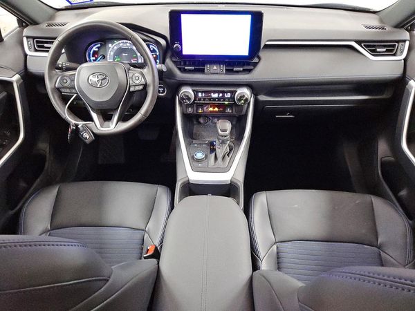 2025 TOYOTA RAV4 XSE