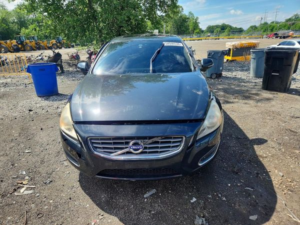 2012 VOLVO S60