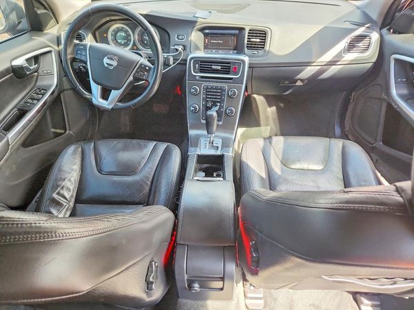 2012 VOLVO S60
