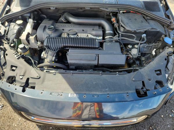 2012 VOLVO S60